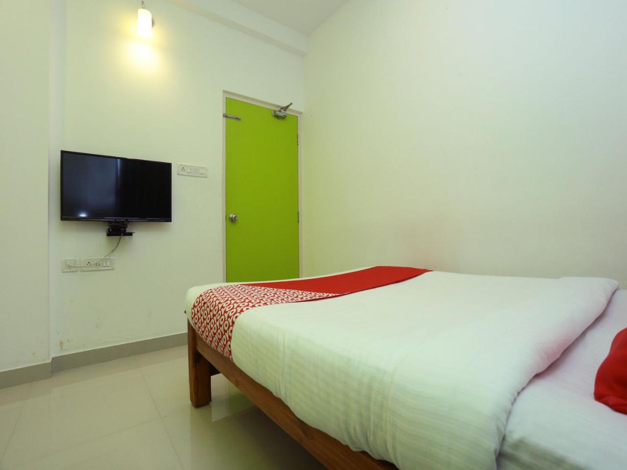 Oyo 9557 Near Kims Hospital Hotel Thiruvananthapuram Exterior photo